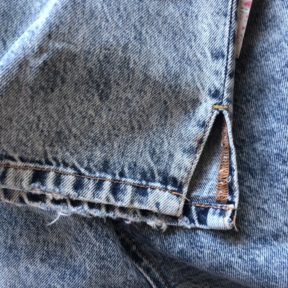 Free People High Rise Distressed Jeans Size 26 - Picture 7 of 10